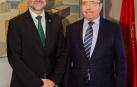 El rector de la UPNA, Alfonso Carlosena, y el presidente de MTorres, Manuel Torres.