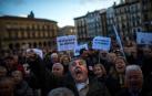 Un hombre, gritando durante la manifestación en Pamplona del 17 de marzo para reclamar pensiones dignas. La fotografía se publicó en Navarra.com.