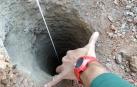 Tratan de rescatar a un niño de dos años caído en un pozo de 150 metros 
en Málaga