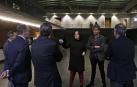 La presidenta Aznárez (Podemos) habla, desde la izquierda, con Sánchez de Muniáin y Esparza (UPN); Garmendia (PSN); y Ramírez y Araiz (Bildu).