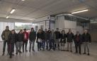 Los alumnos que comenzaron este lunes sus clases junto a representantes del Ayuntamiento,  Laseme y la Asociación Navarra de Talleres.