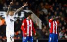 El Valencia remontó ante un Sporting que aguantó el primer tiempo