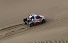 Al-Attiyah, virtual ganador en coches; Price, Quintanilla y Walkner se la juegan en motos