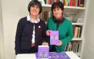 Isabel Azquézar Artal y Berta Lázaro Martínez con varios ejemplares del libro que presentan este viernes.