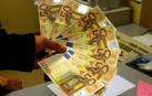 Acepta dos años de cárcel por pagar gominolas en Pamplona con billetes falsos