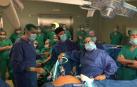 Asistentes a un curso del hospital reina Sofía de Tudela sobre un sistema de última generación que mejora el tratamiento quirúrgico del cáncer de colon.