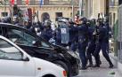 Intervención policial a la altura de García Castañón, antes de replegarse hasta Correos, donde la acusación sitúa los hechos.