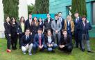 El pasado 1 de febrero tuvo lugar el acto de presentaciones de la XVII Semana de Empresa que Foro Europeo Escuela de Negocios de Navarra organiza anualmente y en la que participan los alumnos de Grado Superior. El objetivo es acercar la realidad empresarial a los alumnos, de manera práctica y lúdica, acorde a la metodología de la Escuela. En esta edición, y organizados por grupos, los estudiantes presentaron el Centro Comercial La Morea, el Hotel Alma Pamplona, Disnapin, Diario de Navarra y el Circuito de Navarra.