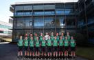 La plantilla profesional del equipo Caja Rural-RGA, este martes poco antes de la presentación en la sede de RGA en Madrid. Es la décima campaña en la categoría profesional.