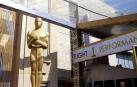 Los nominados y las celebridades asistentes a la entrega de los 88 Premios Oscar de Hollywood pasaron previamente por la tradicional alfombra roja colocada en la entrada del  Hollywood&Highland Center.