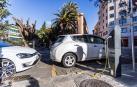 Recarga de vehículos eléctricos en una calle de Palma de Mallorca.