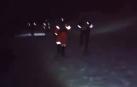 Bomberos, durante la operación de rescate.