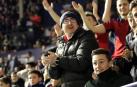 Imágenes del búscate en la grada del Osasuna-Zaragoza