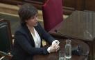 Sáenz de Santamaría sostiene que hubo actuaciones violentas y acoso masivo antes del 1-O