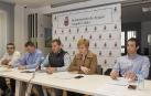 Desde la izquierda, José Luis Etayo, Leo Camaces, Juan Mari Yanci, Conchi Galdeano y Miguel Ángel Martín, ayer durante la comparecencia de Ayegui Unido en el Ayuntamiento de la localidad.