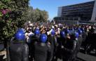 Miles de argelinos vuelven a salir a las calles contra la candidatura de Buteflika