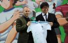 Iniesta inaugura en Tokio una estación dedicada a la serie 'Oliver y Benji'