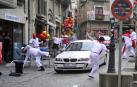 El equipo de rodaje de la película china 'Line Walker II' ha filmado esta semana en tafalla. la escena estrella ha sido la de una persecución de coches que se desarrolla durante un supuesto encierro de san fermín. cientos de navarros han participado en el rodaje como figurantes