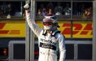 Hamilton da un golpe de autoridad en Australia