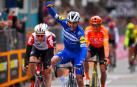 Alaphilippe gana la penúltima etapa y Adam Yates llega de líder a la crono final