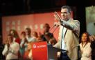 El presidente del Gobierno, Pedro Sánchez, participa en un acto de campaña electoral del PSOE en el Centro de Congresos Pirámide de la localidad tinerfeña de Arona.