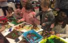 Agenda del domingo en Expofamily: Legos, gigantes, mesas redondas sobre el divorcio o internet