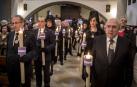 Multitud de pamploneses han esperado la llegada de la comitiva, encabezada por delegación del alcalde por el edil Iñaki Cabasés