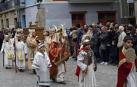 Los 12 pasos que componen la procesión han desfilado por las calles del Casco Antiguo de la capital foral.
