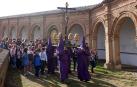 Los mazos y carracas protagonizan la procesión del Cristo en alto de Cascante