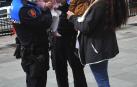 Dos policías salvan a una niña de un año atragantada en Peralta