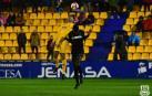 El Málaga de Víctor golea y se reengancha a la pelea
