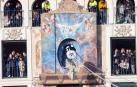 La niña Ariadna Munilla emocionó el domingo 1 de abril los vecinos de Tudela con el tradicional acto, presenciado por miles de personas en la plaza de los Fueros de la capital ribera.