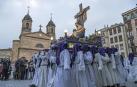 Multitudinario acto de Semana Santa celebrado por las calles de la localidad este Viernes Santo, 19 de abril.