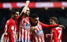 El Atlético gana al Valencia y aplaza el título del Barcelona