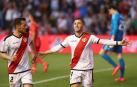 El Rayo aprovecha la caída al vacío del Real Madrid para soñar con la permanencia