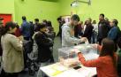 Votantes con un colegio electoral de Tudela