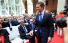 Casado evita saludar a Garrido en los actos por el 2 de mayo