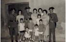 La iniciativa de un agente de Pamplona que ha pedido fotos por correo postal a cientos de veteranos da lugar a una selección de recuerdos que verá la luz esta semana como exposición.