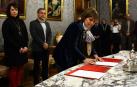 Barkos firma la convocatoria de las elecciones al Parlamento de Navarra