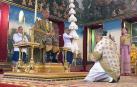 El rey Vajiralongkorn de Tailandia es coronado en una suntuosa ceremonia
