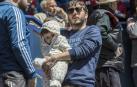 Más de 5.000 personas se han dado cita en El Sadar para apoyar a las chicas del Osasuna Femenino en su partido contra el Santa Teresa.