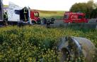 Un herido tras la salida de vía de un camión cargado de bobinas de hierro en Arazuri