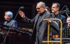 Morricone, frente al atril en el BEC de Barakaldo.