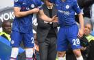 El gesto de Azpilicueta en el adiós de Cahill
