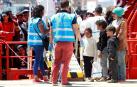 Salvamento Marítimo rescata a 359 personas, entre ellas 10 niños, de nueve pateras