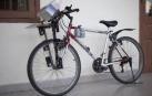 Crean un dispositivo para bicicletas que purifica el aire al pedalear en Vietnam