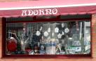 Los comerciantes llevan 'Pamplona es flor' a sus escaparates