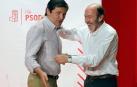 Imágenes de la carrera del exministro y exsecretario general del PSOE, fallecido este viernes 10 de mayo de 2019 tras sufrir unh ictus.