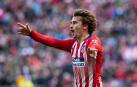El Atlético gana y el Sevilla golea para apretar al Barcelona
