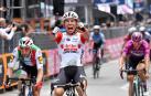 El australiano Ewan se impone al esprint en la octava etapa